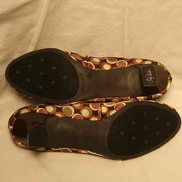 peek a boo toe shoes